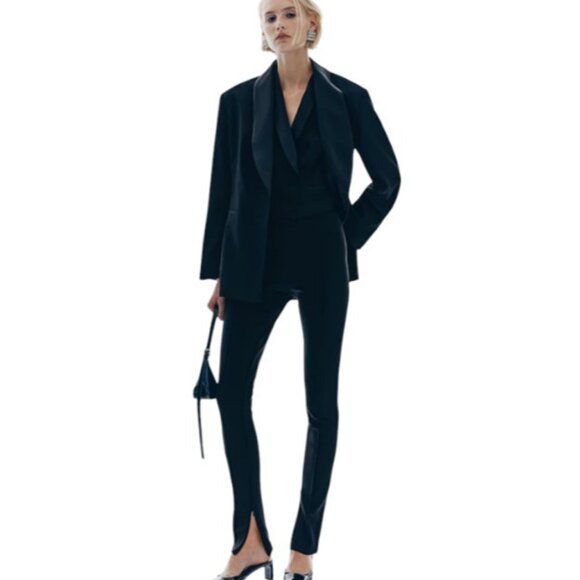 H&M Jackets & Blazers - H&M black tuxedo blazer size M